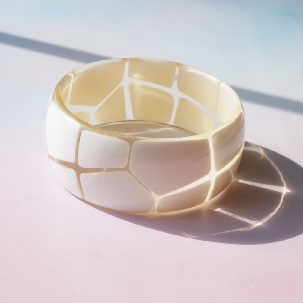 Vintage 90s Lucite Giraffe Print Bangle Bracelet